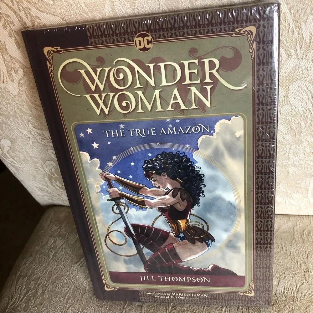 DC Comics WONDER‎ WOMAN: THE TRUE AMAZON Book